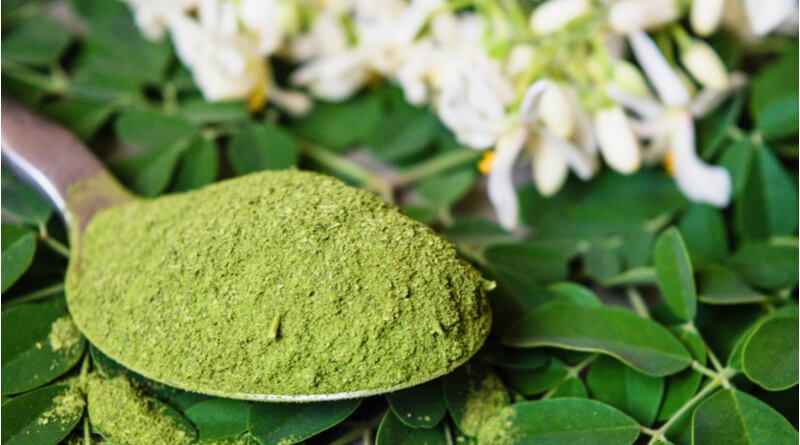 10 Ways to Power Up Your Diet with Moringa Leaves